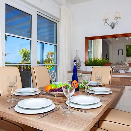 Willa Modern Mojones 3 Bedrooms Private Heated Pool Marcus Puerto del Carmen (Lanzarote)
